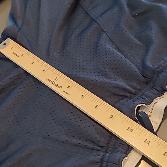 Champion sz S athletic shorts with drawstring waist - Picture 3 of 6